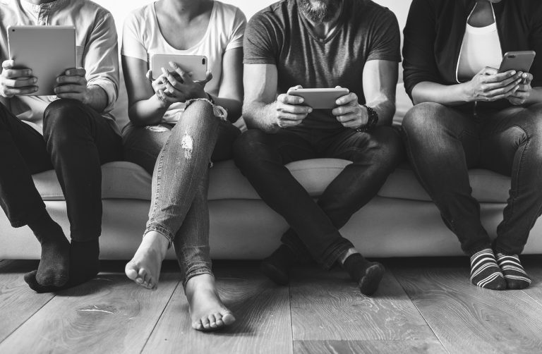 &Scaron;tetni uticaji zavisnosti dece od socijalnih mreža